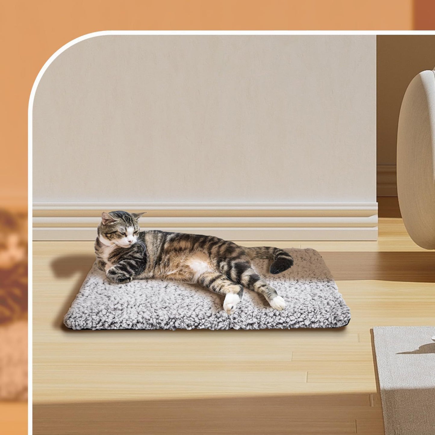 Close-up of Heat Storage Waterproof Pet Heating Mat for Cats and Dogs